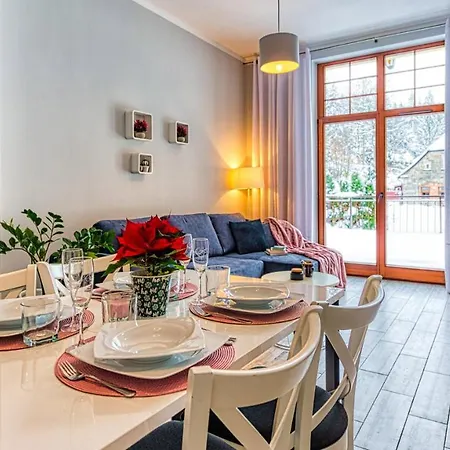 Royal Aparts - Jozefina Chill & Vibes